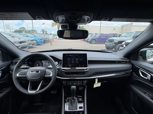 New 2026 Jeep Compass Latitude AWD/4WD image 20