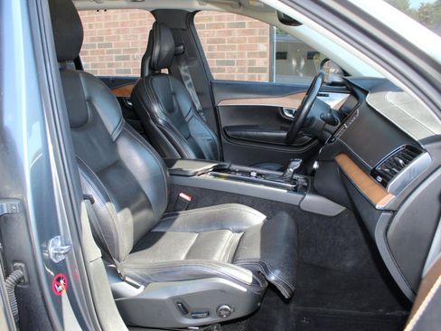 Used 2017 Volvo XC90 T6 Inscription w/ Vision Package AWD/4WD image 25