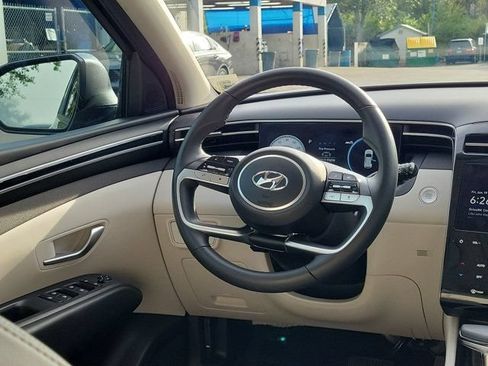 Used 2024 Hyundai Tucson SEL w/ Convenience Package FWD image 3