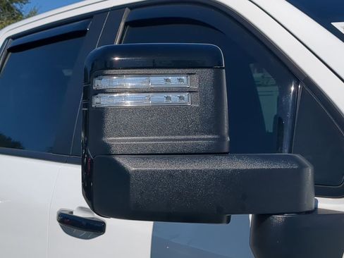 Used 2025 Chevrolet Silverado 2500 ZR2 image 12