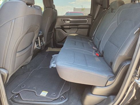 Used 2023 RAM 1500 Big Horn AWD/4WD image 17