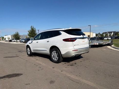 Used 2020 Buick Enclave Essence w/ Sound and Sites Package AWD/4WD image 4