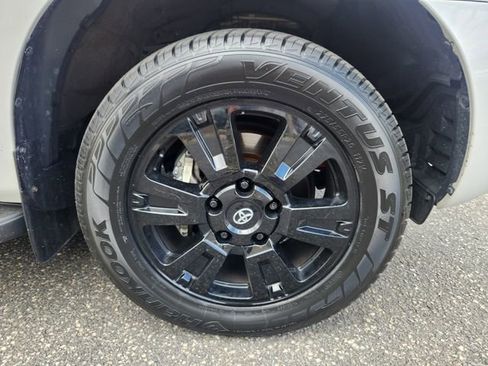 Used 2022 Toyota Sequoia TRD Sport AWD/4WD image 22