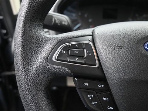 Used 2021 Ford EcoSport S image 32