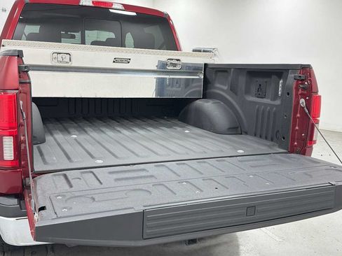 Used 2019 Ford F150 Lariat w/ Equipment Group 502A Luxury AWD/4WD image 29