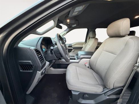 Used 2019 Ford F150 XLT w/ Trailer Tow Package image 11