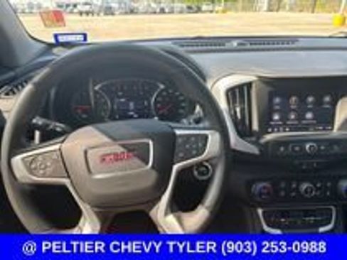 Used 2022 GMC Terrain SLE w/ Driver Convenience Package FWD image 21