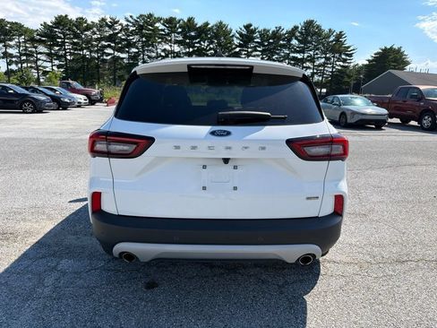 Used 2023 Ford Escape SE FWD image 4