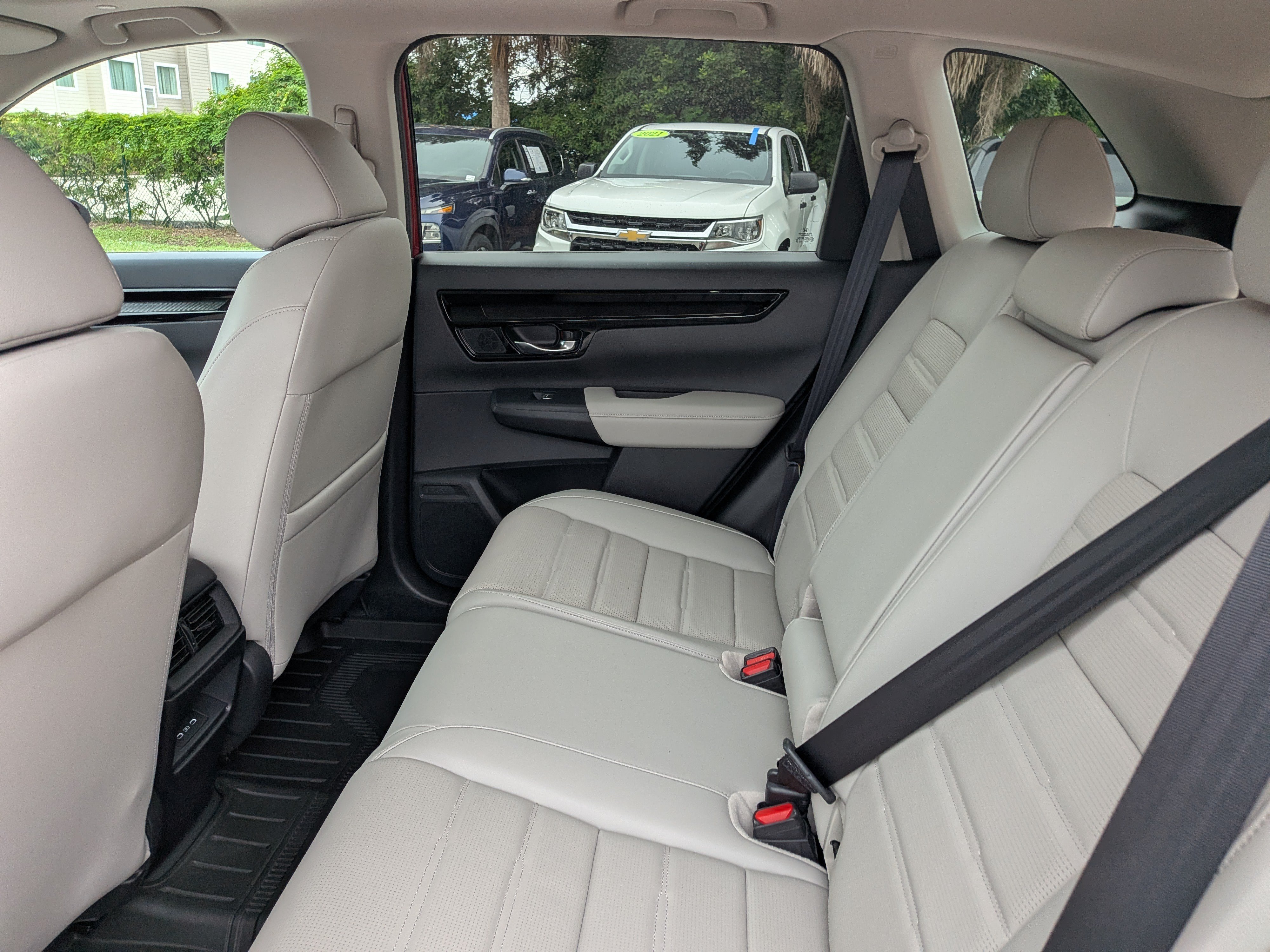 Used 2025 Honda CR-V EX-L image 15