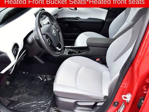 Used 2020 Toyota Prius Prime LE image 10