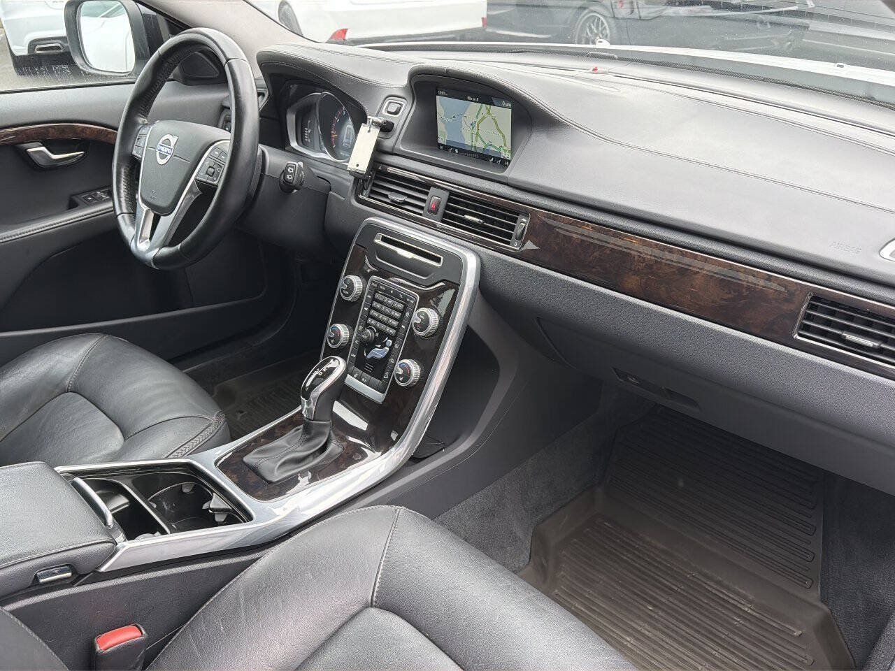 Used 2016 Volvo XC70 T5 Premier w/ Proximity Package AWD/4WD image 19