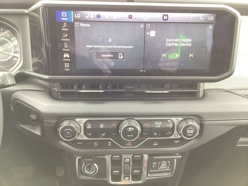Certified 2025 Jeep Wrangler Unlimited Sahara AWD/4WD image 11