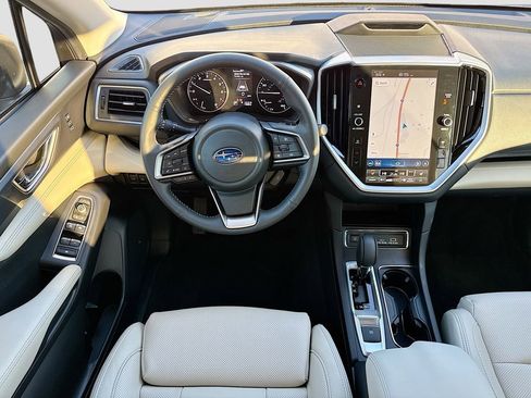 Certified 2025 Subaru Ascent Limited image 32