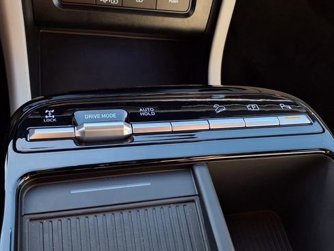 New 2026 Hyundai Tucson Limited image 18