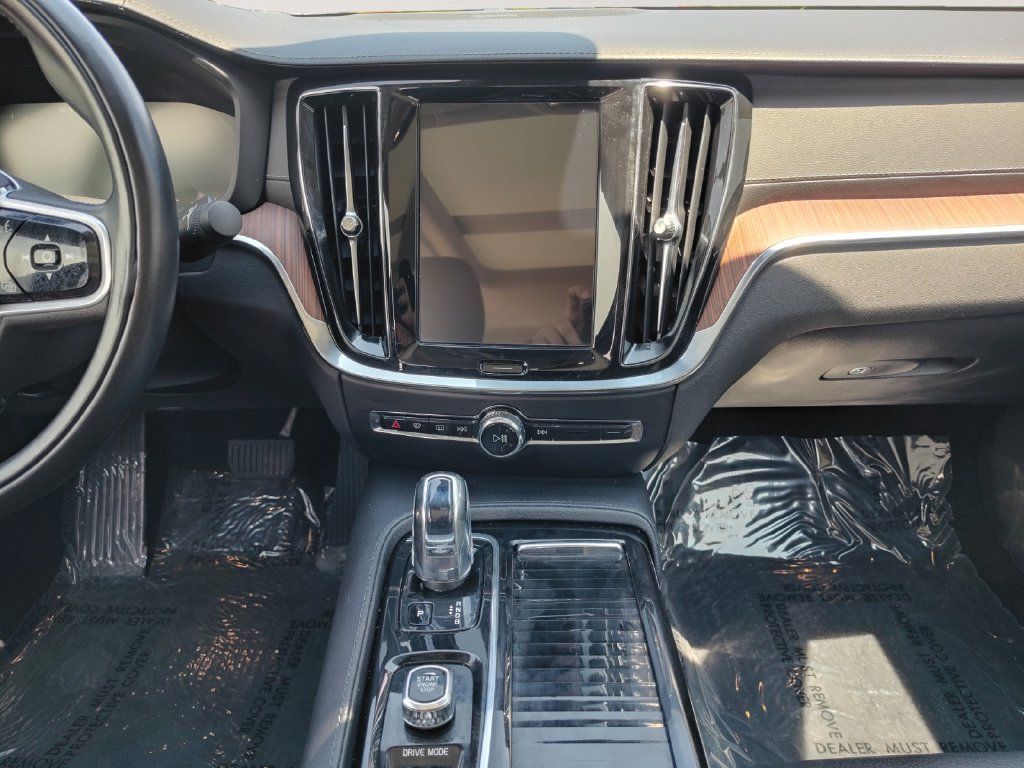 Used 2019 Volvo S60 T8 Inscription AWD/4WD image 10