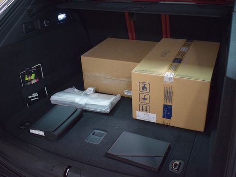 New 2025 Maserati Grecale Folgore image 42