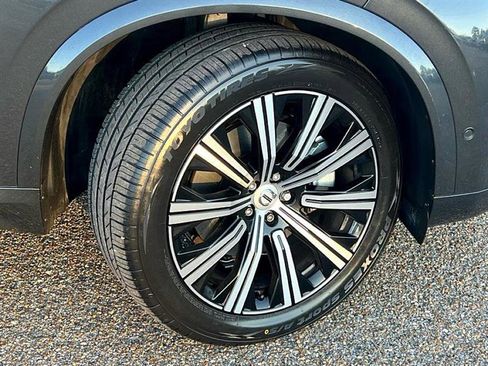 Used 2022 Volvo XC90 T6 Inscription w/ Advanced Package image 40