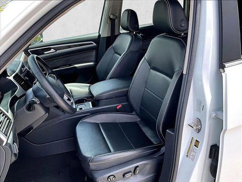Used 2022 Volkswagen Atlas SE FWD image 24