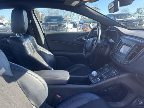 Used 2015 Chrysler 200 S w/ Comfort Group image 14