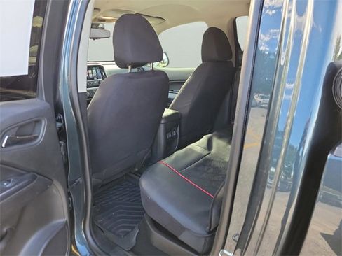 Used 2017 Chevrolet Colorado LT w/ Safety Package image 13