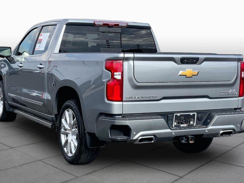 Used 2024 Chevrolet Silverado 1500 High Country AWD/4WD image 12