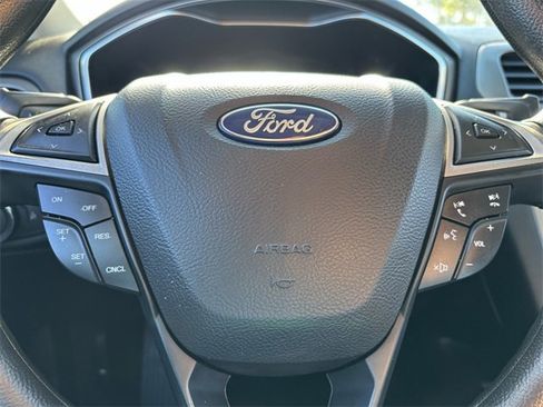 Used 2020 Ford Fusion SE image 36