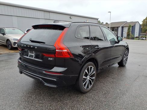 Used 2024 Volvo XC60 B5 Plus image 3