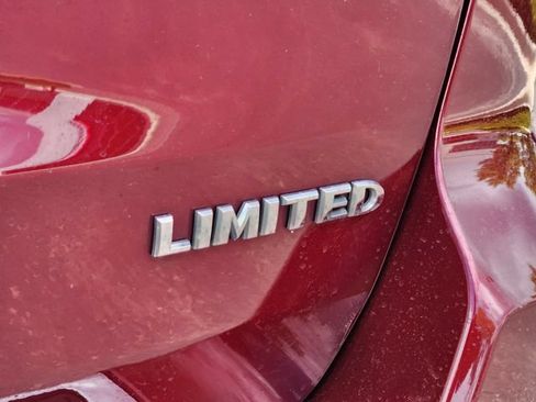Used 2019 Jeep Grand Cherokee Limited w/ Luxury Group II AWD/4WD image 12