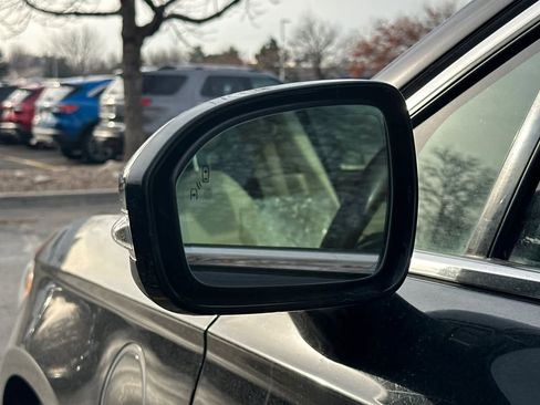 Used 2017 Ford Fusion Energi Platinum image 10