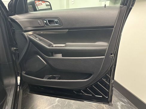 Used 2019 Ford Explorer 4WD Police Interceptor image 9