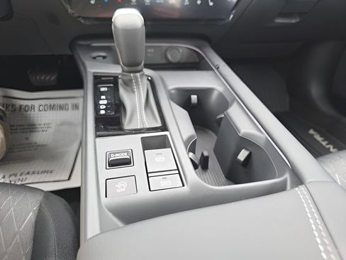 New 2026 Nissan Sentra SV w/ SV Convenience Package FWD image 23