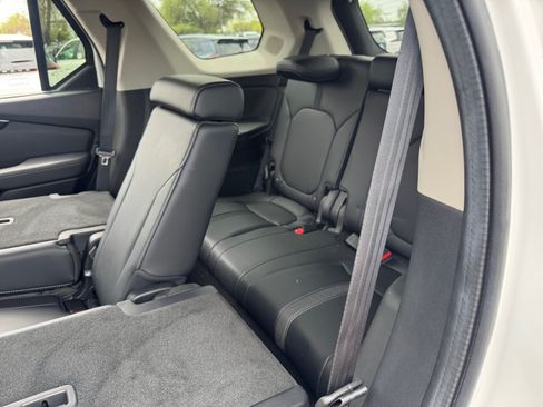 Used 2024 Honda Pilot Touring image 27