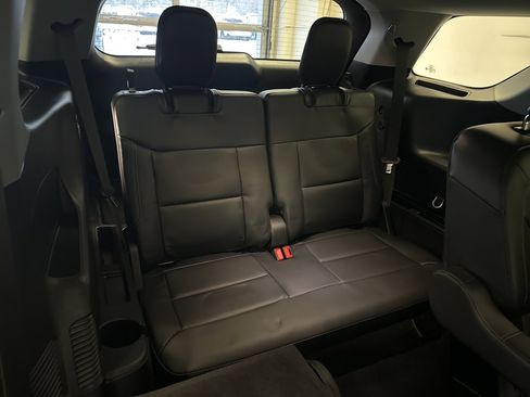 Certified 2023 Ford Explorer XLT w/ Equipment Group 202A image 16