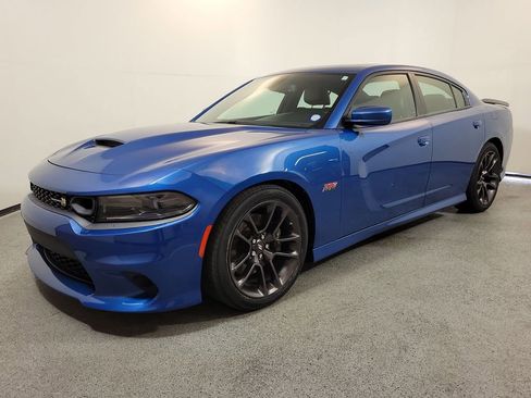 Used 2022 Dodge Charger Scat Pack w/ Plus Group RWD image 3