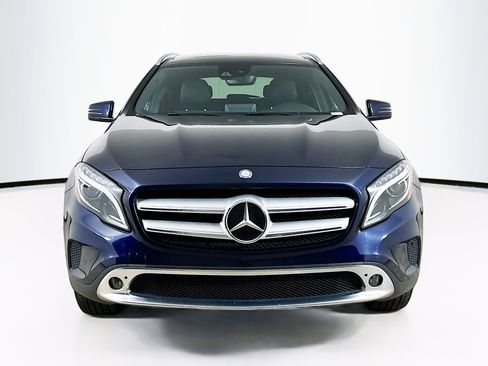 Used 2017 Mercedes-Benz GLA 250 4MATIC image 2