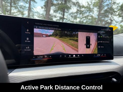 Used 2025 BMW i4 eDrive40 w/ Premium Package RWD image 19