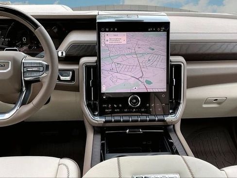 New 2026 GMC Yukon Denali w/ Denali Reserve Package AWD/4WD image 8