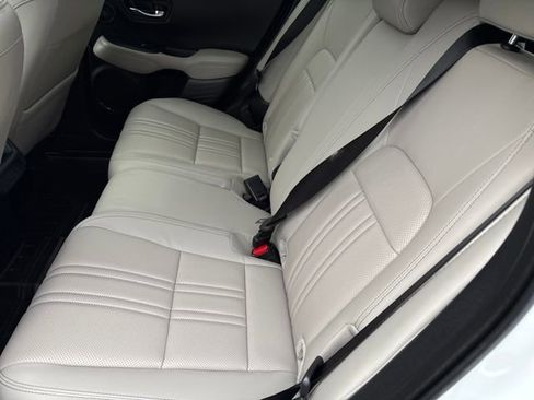 Used 2024 Honda HR-V EX-L image 10