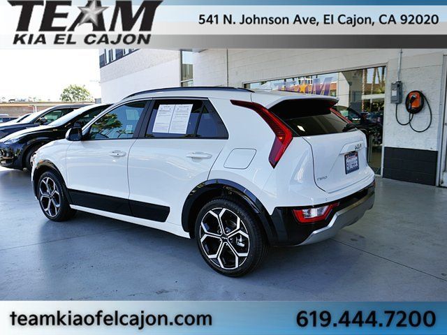 Certified 2025 Kia Niro EX Touring FWD image 7