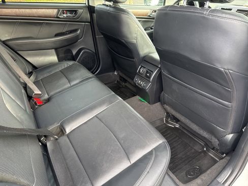Used 2019 Subaru Outback 2.5i Limited w/ Popular Package #2 image 24