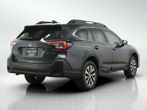 Used 2025 Subaru Outback Premium AWD/4WD image 5