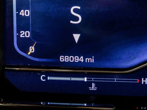 Used 2024 Chevrolet Silverado 3500 LT w/ Convenience Package image 20