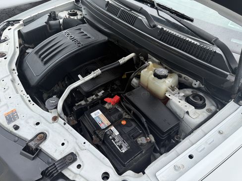 Used 2015 Chevrolet Captiva Sport LS image 39