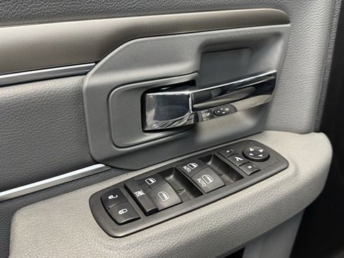 Used 2019 RAM 1500 Classic Warlock image 12