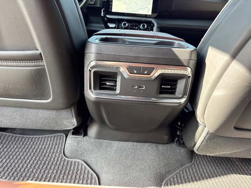 Used 2025 GMC Sierra 1500 Denali Ultimate image 29