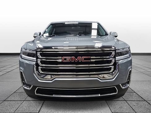 Used 2023 GMC Acadia SLE image 2