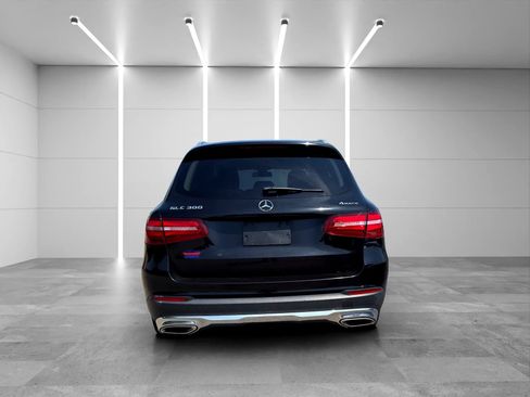 Used 2017 Mercedes-Benz GLC 300 4MATIC image 6