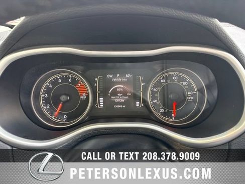 Used 2018 Jeep Cherokee Latitude Plus FWD image 25