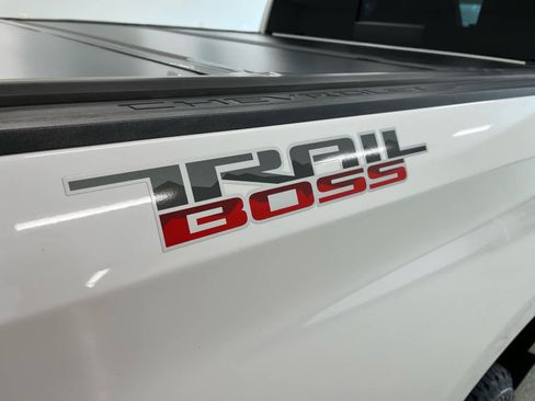 Used 2022 Chevrolet Silverado 1500 LT Trail Boss w/ LT Trail Boss Premium Package image 15