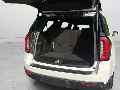 Certified 2024 GMC Yukon SLT RWD image 19